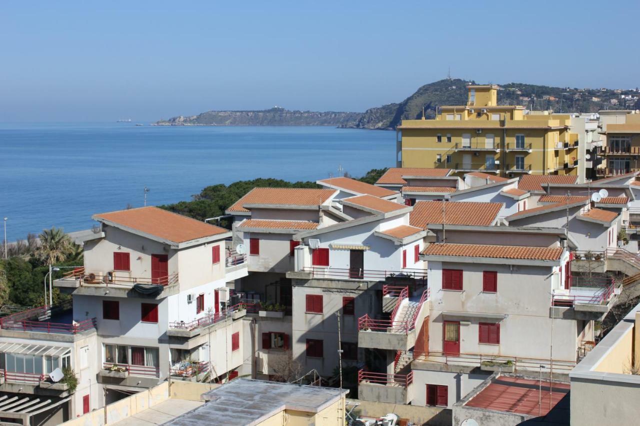 La Casa Del Nonno Bed & Breakfast Milazzo Luaran gambar