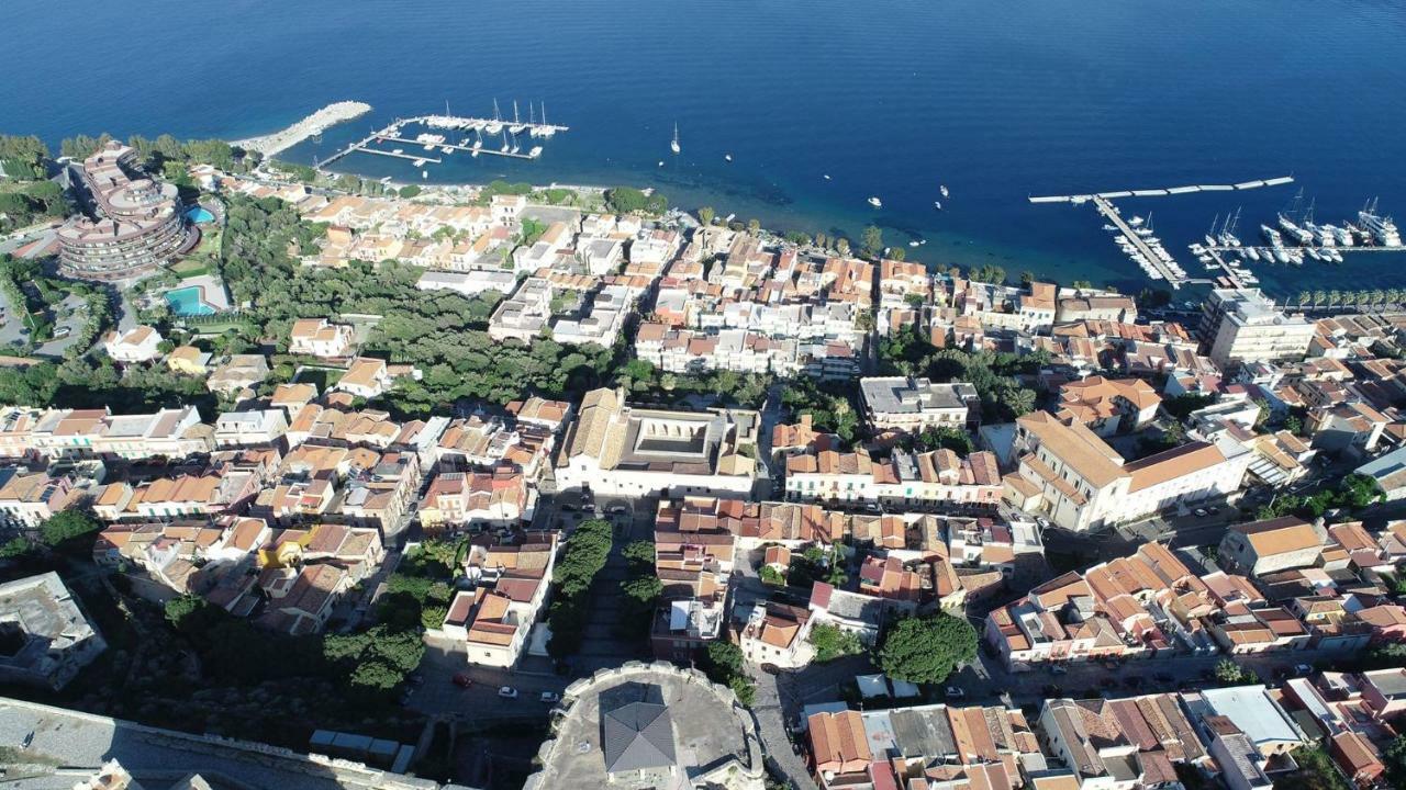 La Casa Del Nonno Bed & Breakfast Milazzo Luaran gambar